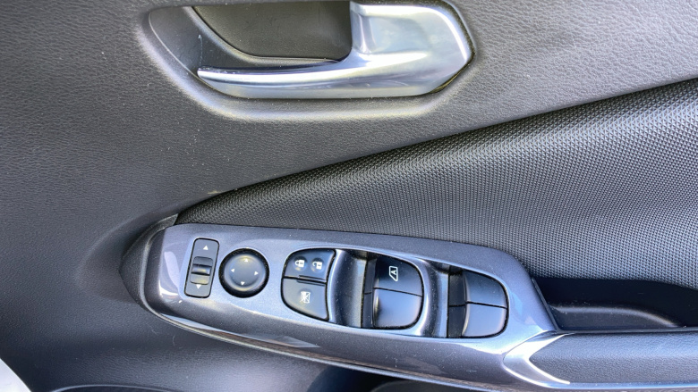 Nissan Juke 1.0 DiG-T 114 Acenta 5dr Petrol Hatchback